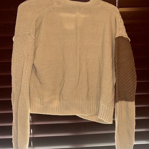 button up sweater - Picture 3 of 4